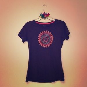 Columbia dark gray tee size M